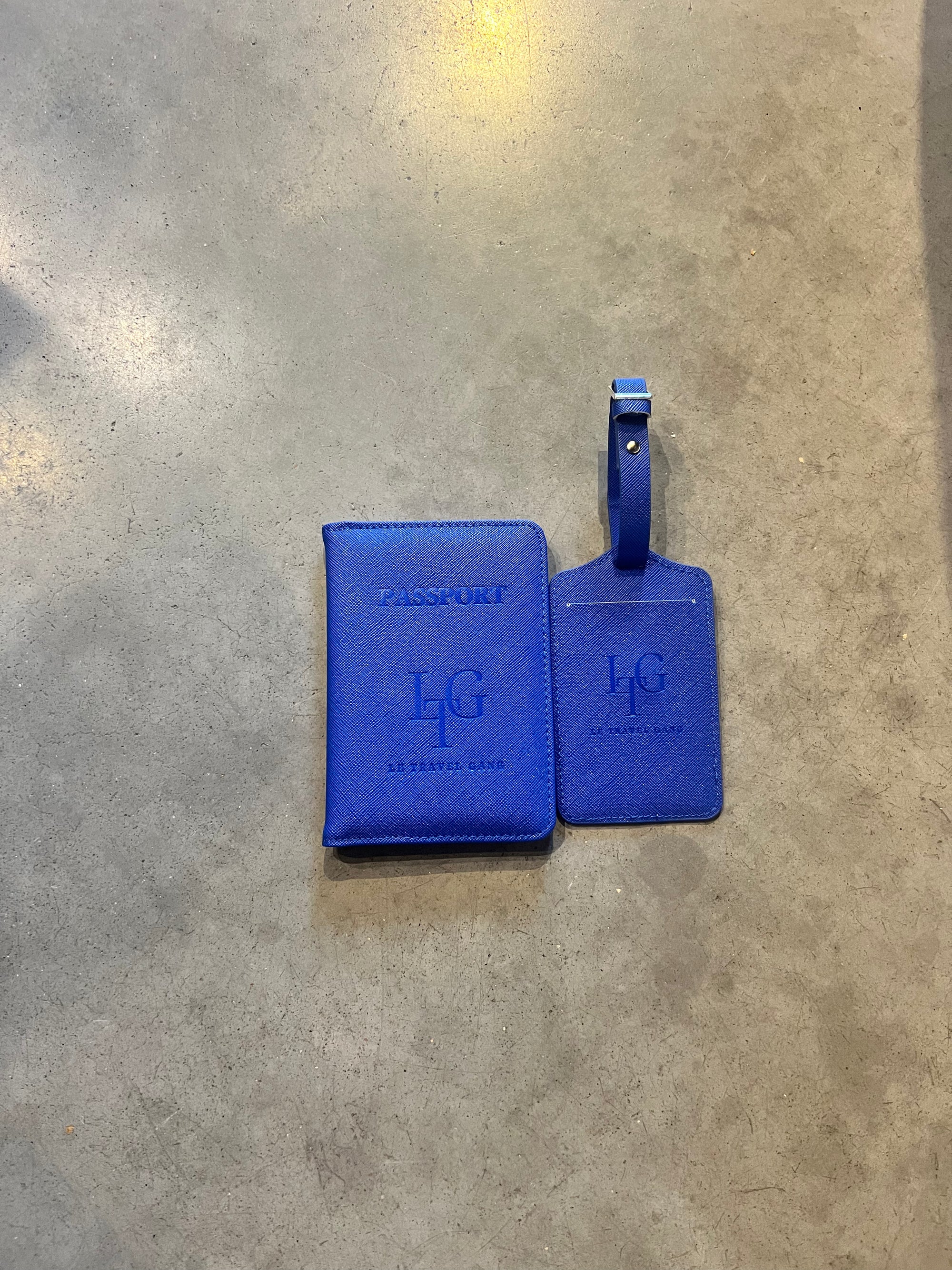 Etui passeport + Etiquette de bagage