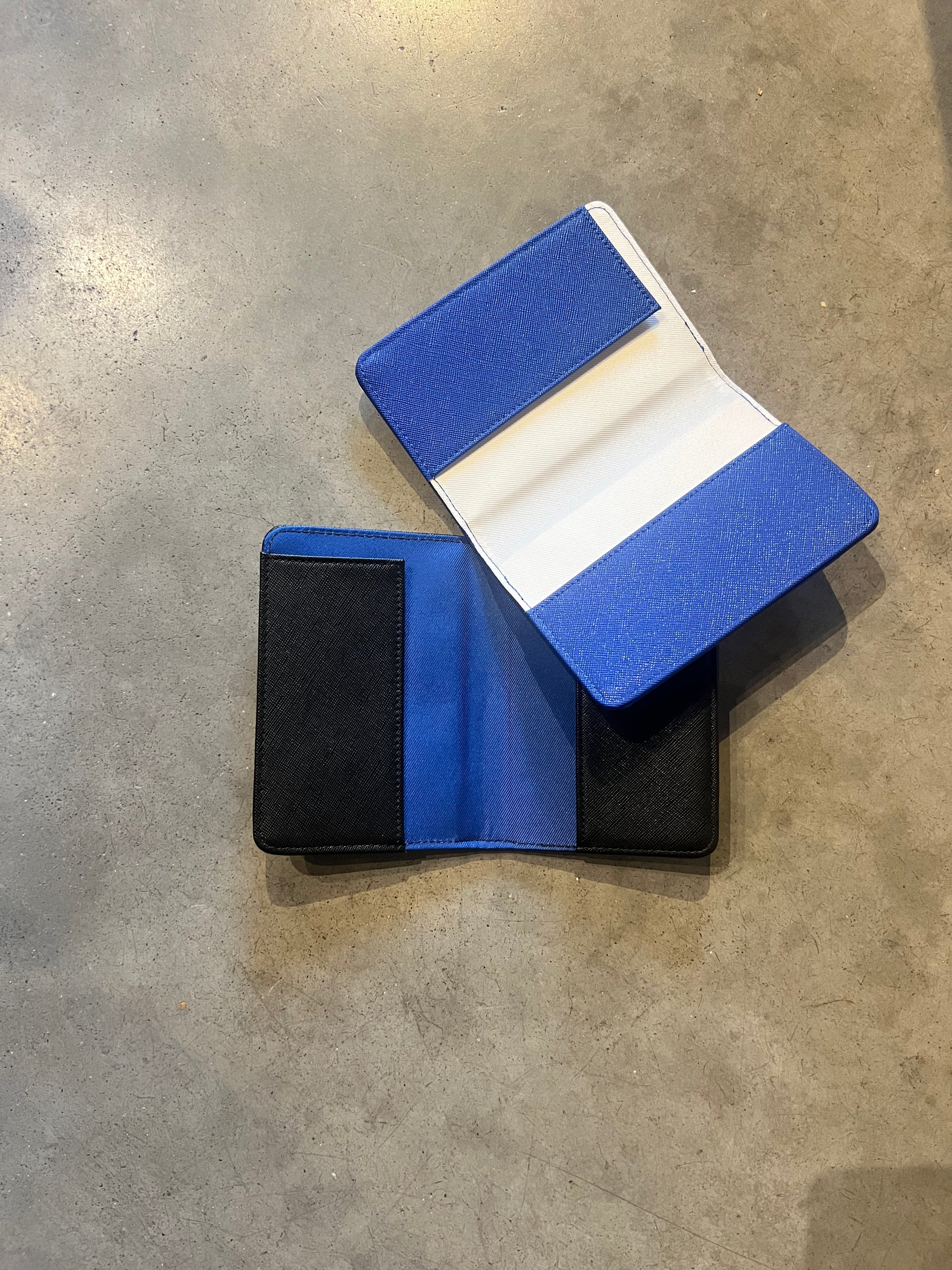 Etui passeport + Etiquette de bagage